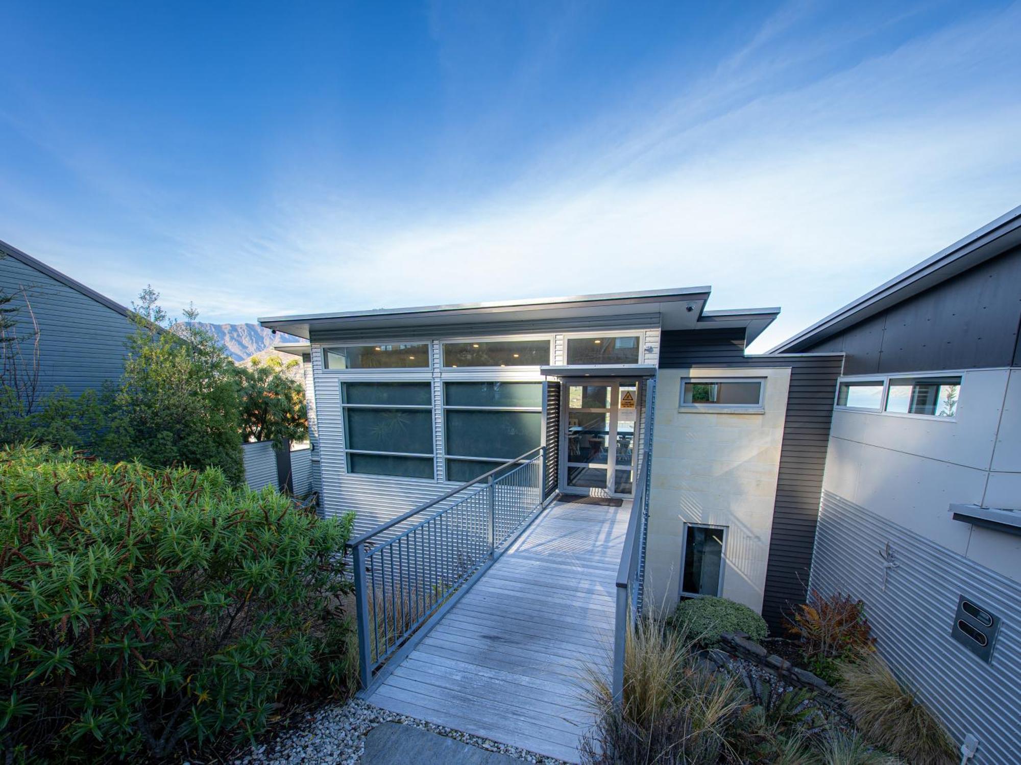 Wakatipu Vista Villa Queenstown Exterior photo